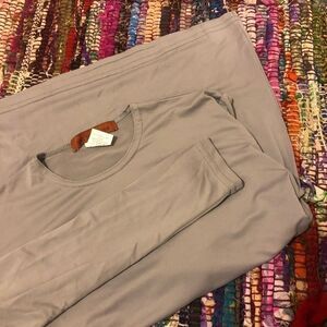 GREY Long Sleeve Shirt Size XS
